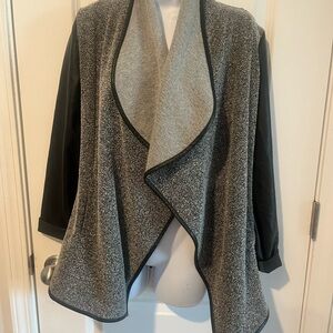 Jack by BB Dakota Black and Gray Draped Open-Front Vest Jacket